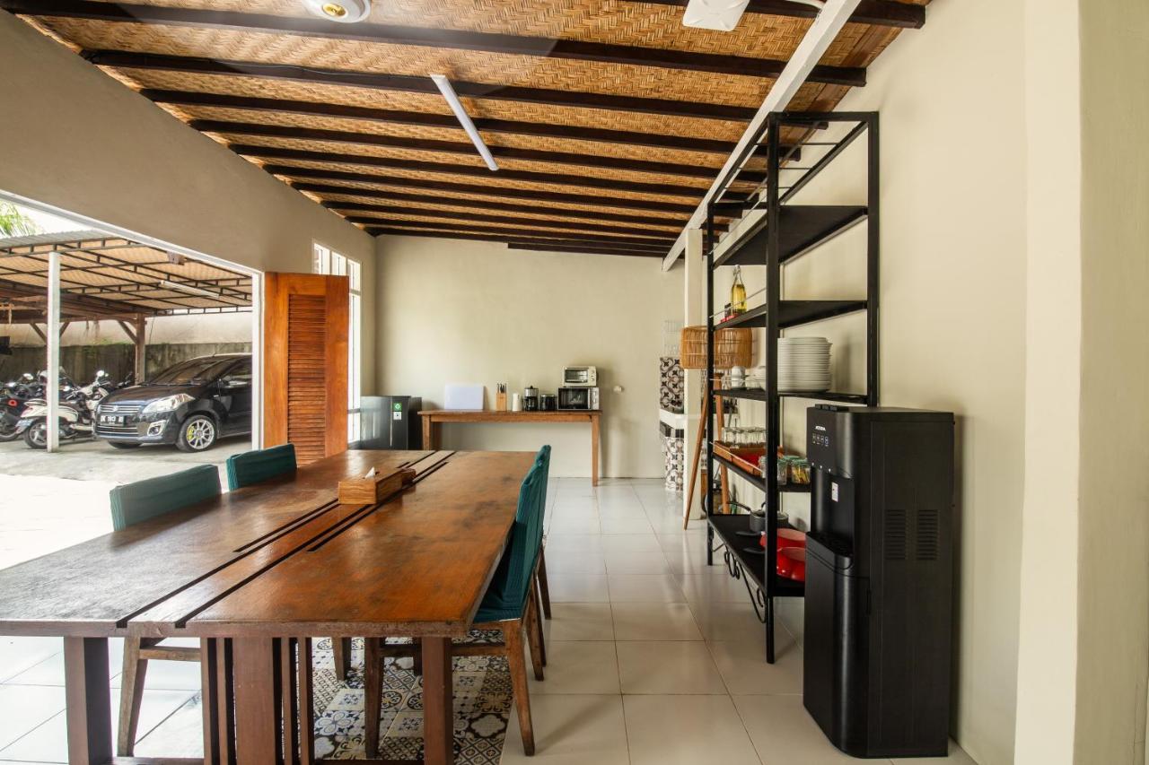 Outpost Ubud Bungalows ภายนอก รูปภาพ
